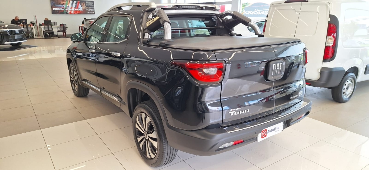 fiat toro 1.3 turbo 270 flex volcano at6 4p automatico 20233
