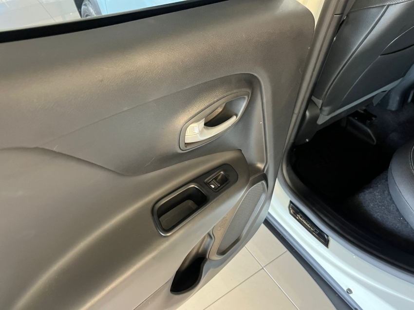 jeep renegade 1.3 t270 turbo flex longitude at6 4p automatico 202311