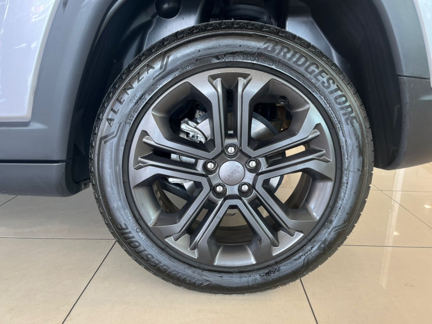 jeep compass 1.3 t270 turbo flex longitude at6 4p automatico 20236