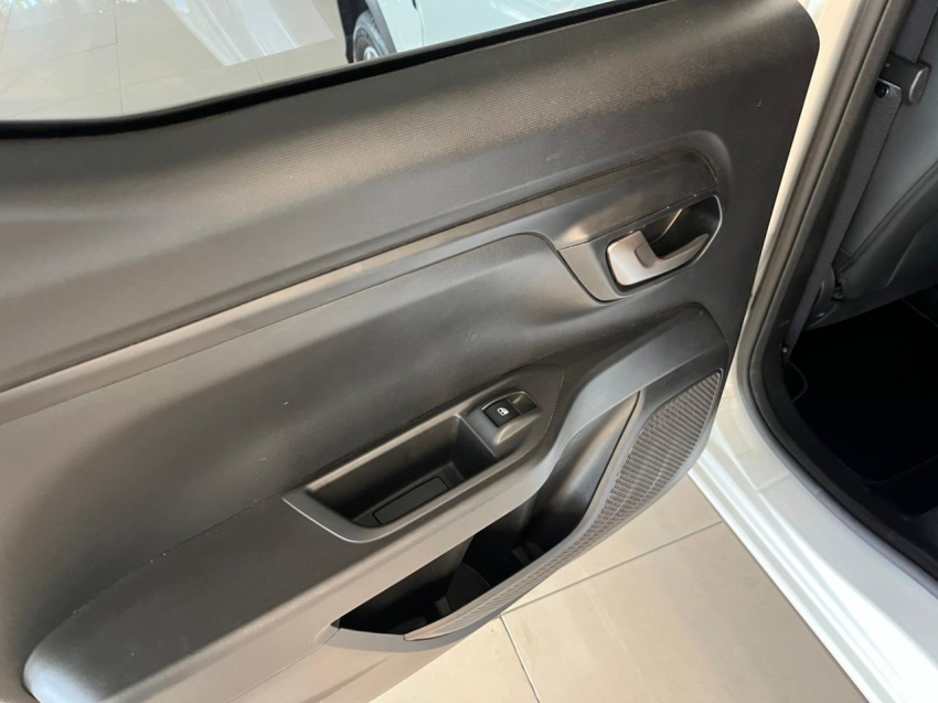 fiat strada 1.3 firefly flex volcano cd cvt 4p automatico 20263