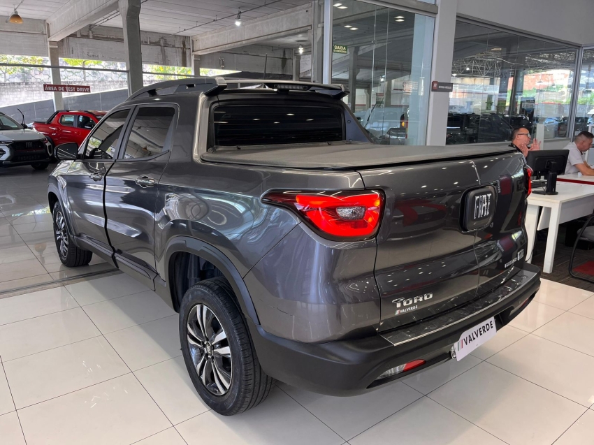 fiat toro 1.3 turbo 270 flex freedom at6 4p automatico 20255