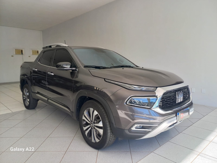 fiat toro 2.0 16v turbo diesel volcano 4wd at9 4p automatico 2025