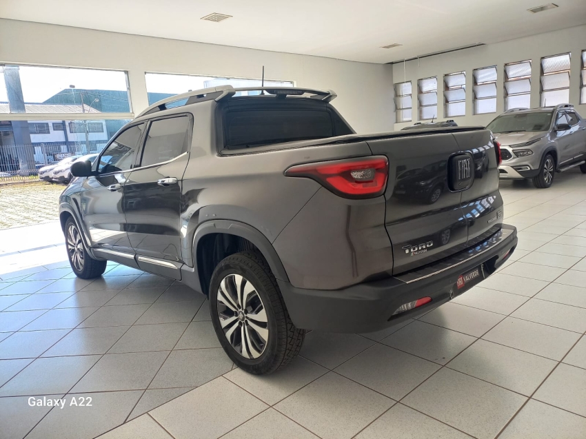 fiat toro 2.0 16v turbo diesel volcano 4wd at9 4p automatico 20255