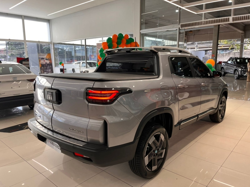 fiat toro 1.3 turbo 270 flex volcano at6 4p automatico 20263