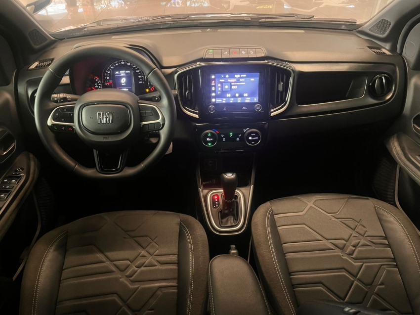 fiat strada 1.3 firefly flex volcano cd cvt 4p automatico 20256