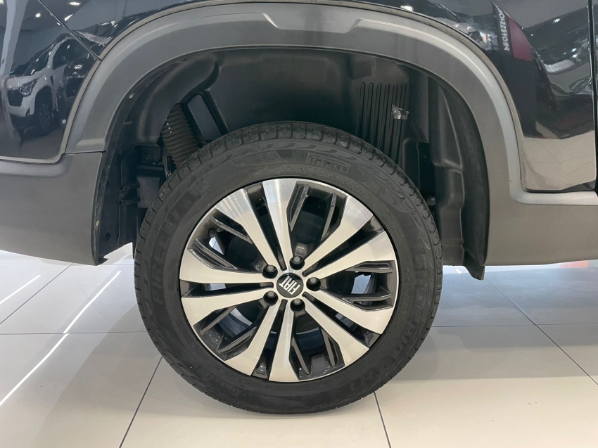 fiat toro 2.0 16v turbo diesel volcano 4wd at9 4p automatico 202513