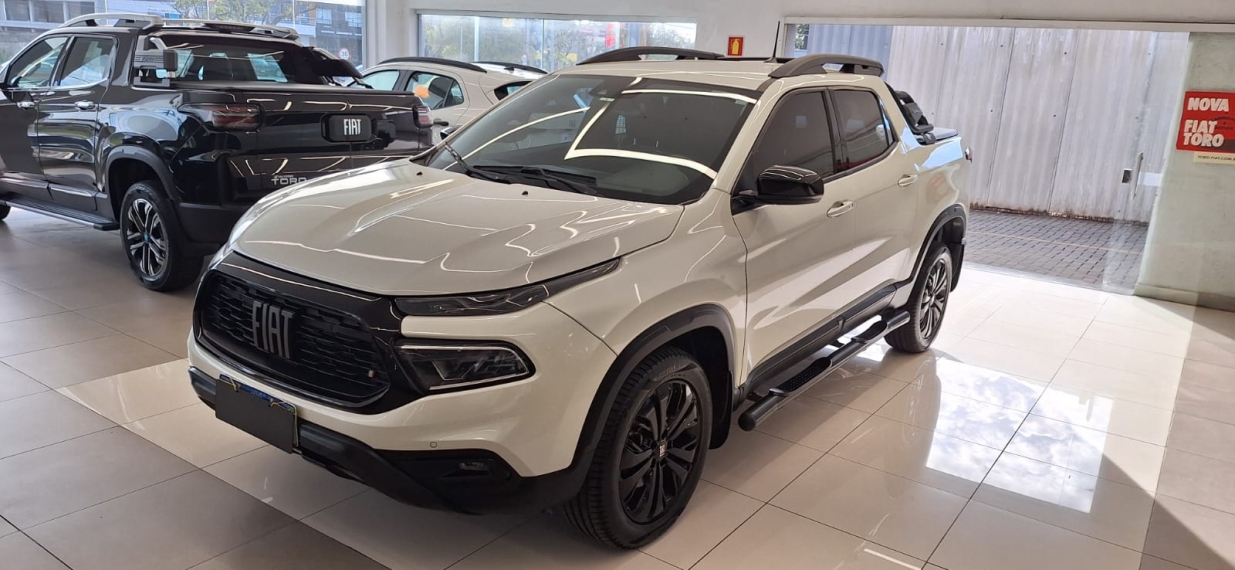 fiat toro 1.3 turbo 270 flex volcano at6 4p automatico 20242