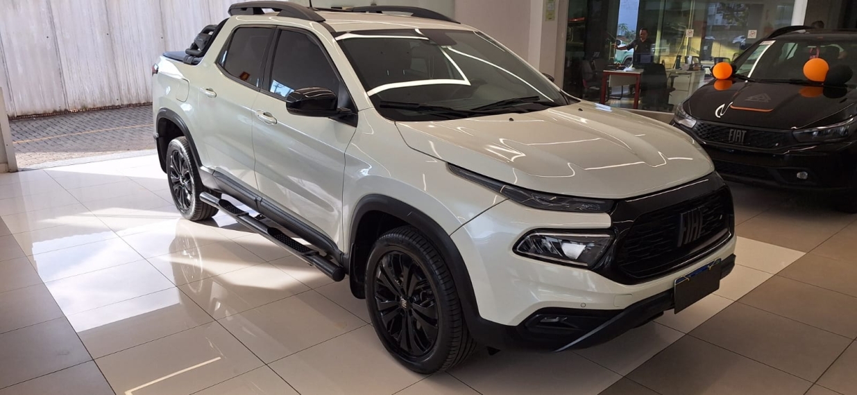 fiat toro 1.3 turbo 270 flex volcano at6 4p automatico 20240