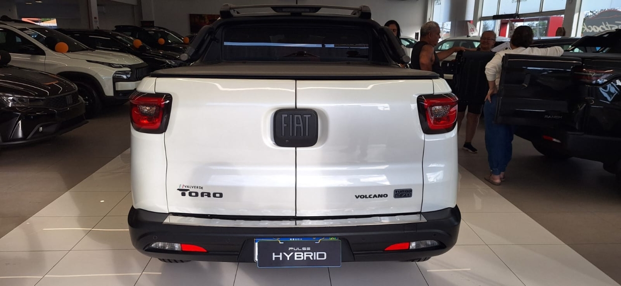 fiat toro 1.3 turbo 270 flex volcano at6 4p automatico 20244