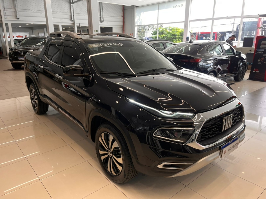 fiat toro 1.3 turbo 270 flex volcano at6 4p automatico 2025
