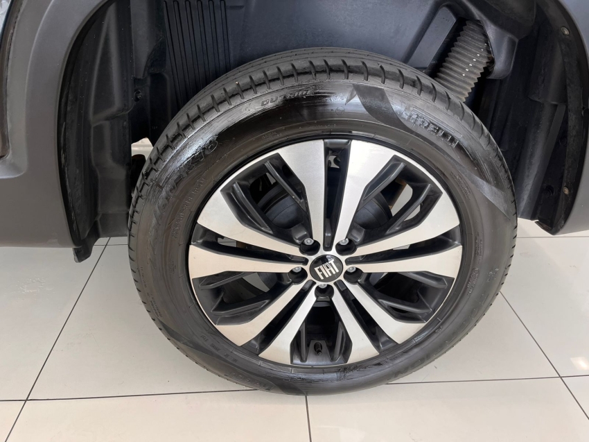 fiat toro 1.3 turbo 270 flex volcano at6 4p automatico 202510