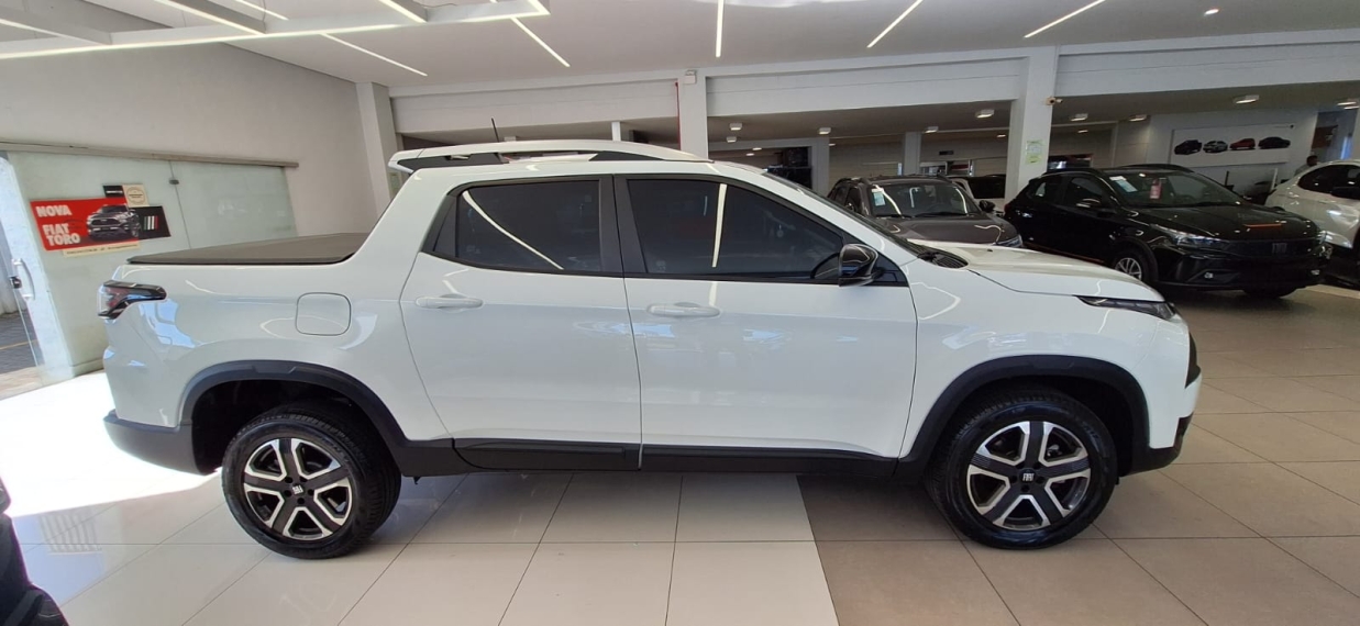 fiat toro 1.3 turbo 270 flex freedom at6 4p automatico 20266