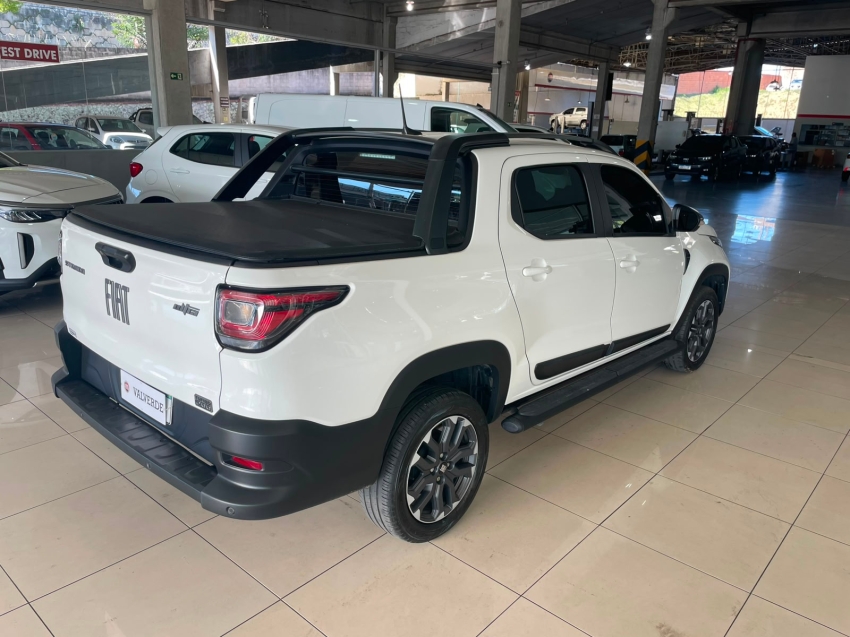 fiat strada 1.0 turbo 200 flex ultra cd cvt 4p automatico 20243