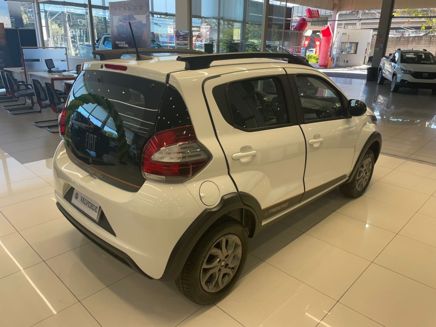 fiat mobi 1.0 firefly flex trekking manual 4p 20253
