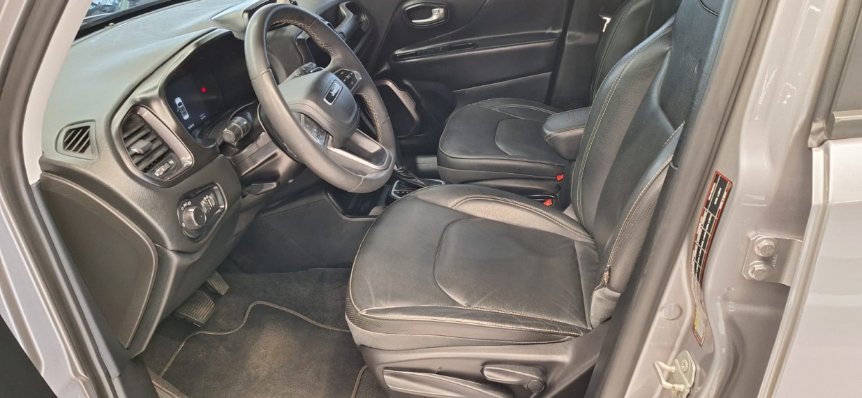 jeep renegade 1.3 t270 turbo flex longitude at6 4p automatico 20237