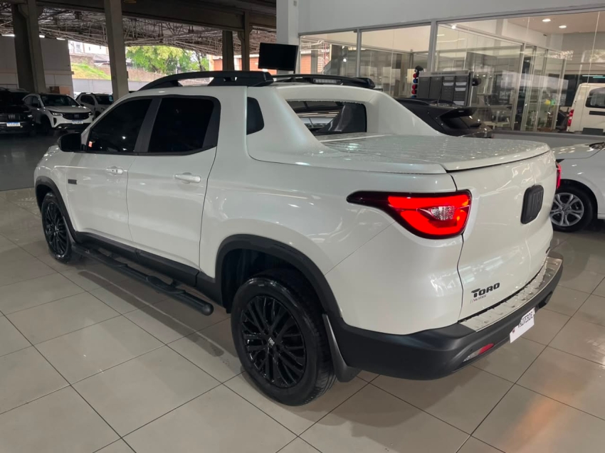 fiat toro 1.3 turbo 270 flex ultra at6 4p automatico 20255