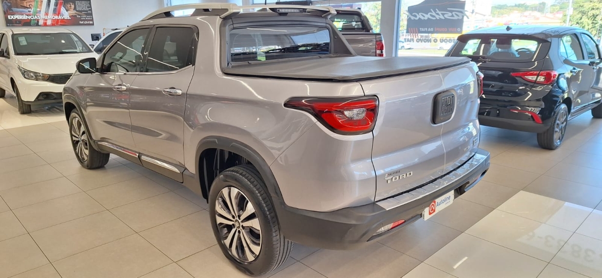fiat toro 1.3 turbo 270 flex volcano at6 4p automatico 20252