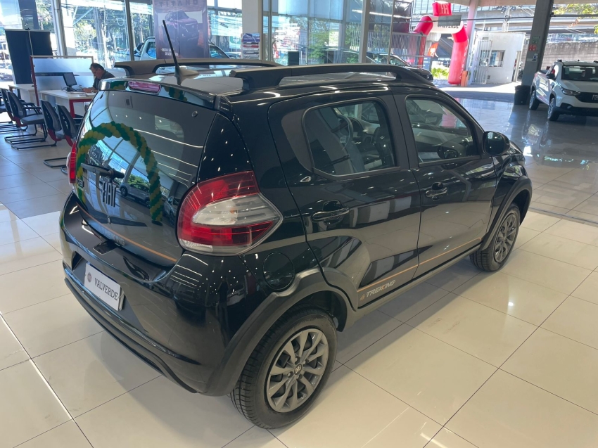 fiat mobi 1.0 firefly flex trekking manual 4p 20255