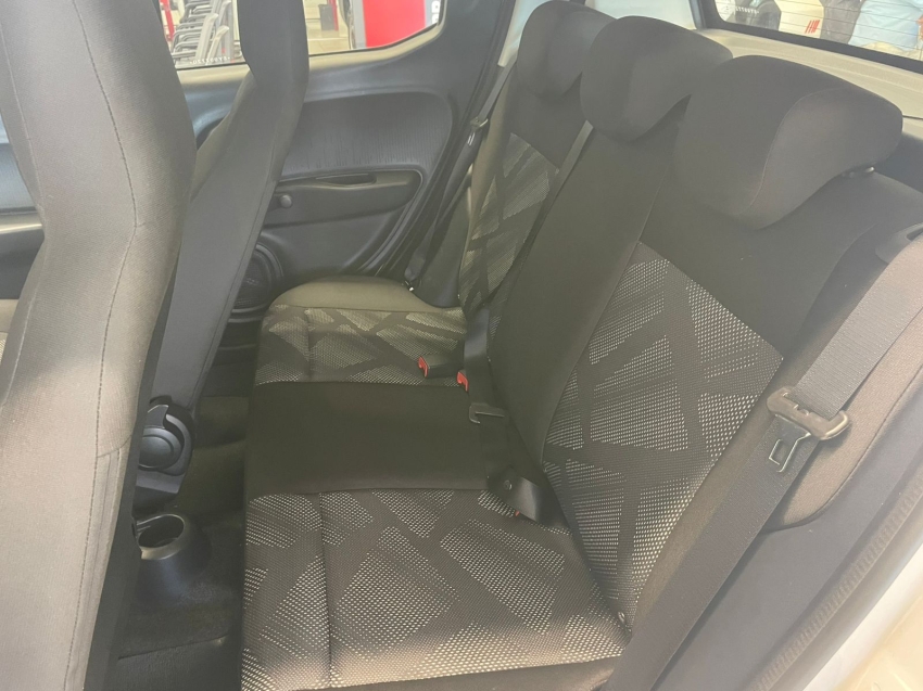 fiat mobi 1.0 firefly flex like. manual 4p 20256