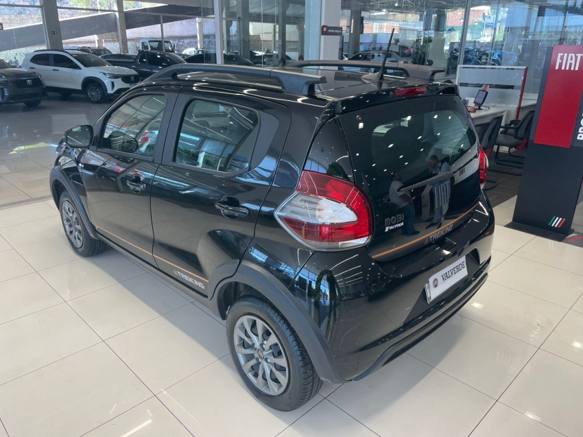 fiat mobi 1.0 firefly flex trekking manual 4p 20253