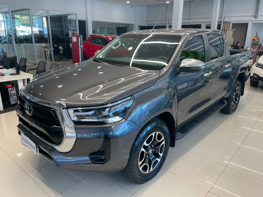 toyota hilux 2.8 d-4d turbo diesel cd srx limited 4x4 automatico 4p 20222