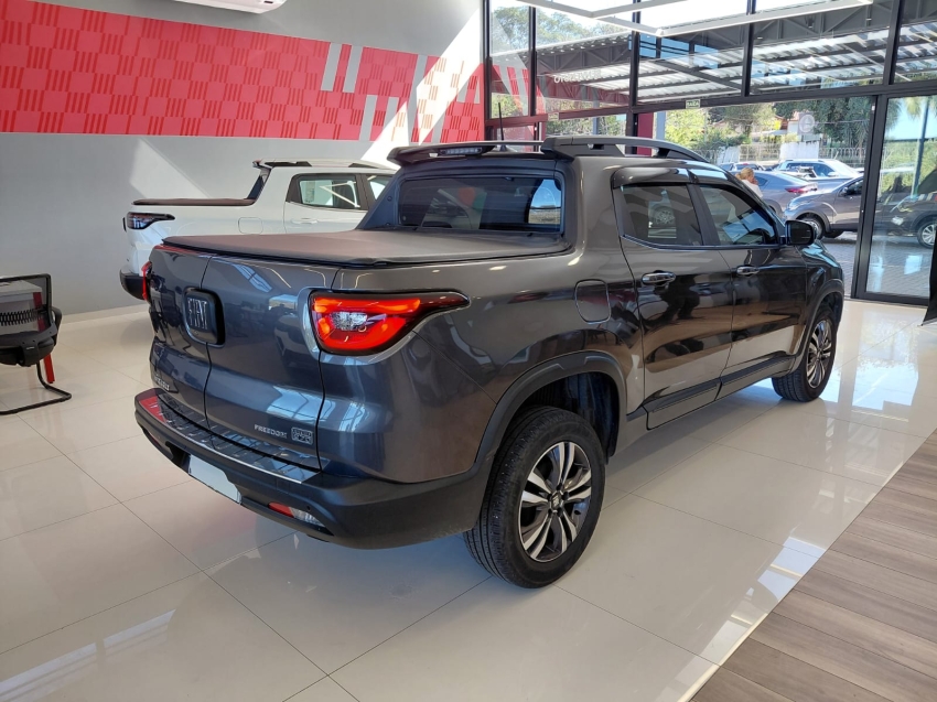 fiat toro 1.3 turbo 270 flex freedom at6 4p automatico 20243