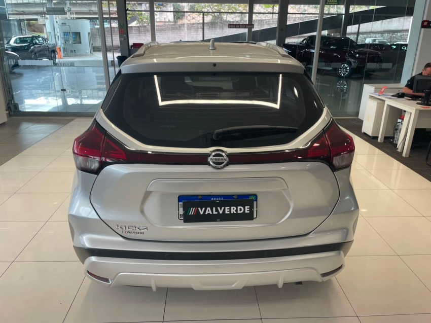 nissan kicks 1.6 16v flexstart sense xtronic flex 4p automatico 20223