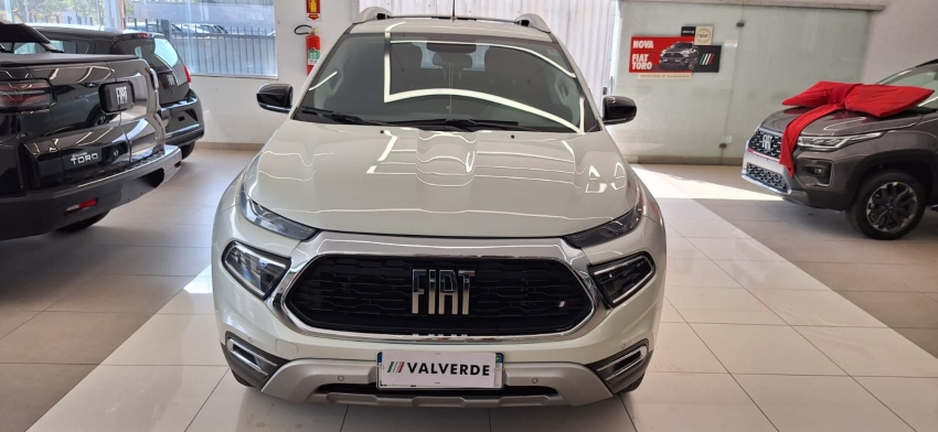fiat toro 1.3 turbo 270 flex volcano at6 4p automatico 20251