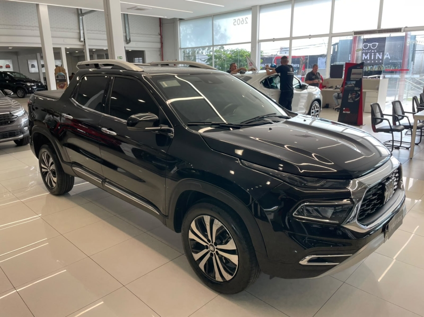 fiat toro 1.3 turbo 270 flex volcano at6 4p automatico 20250