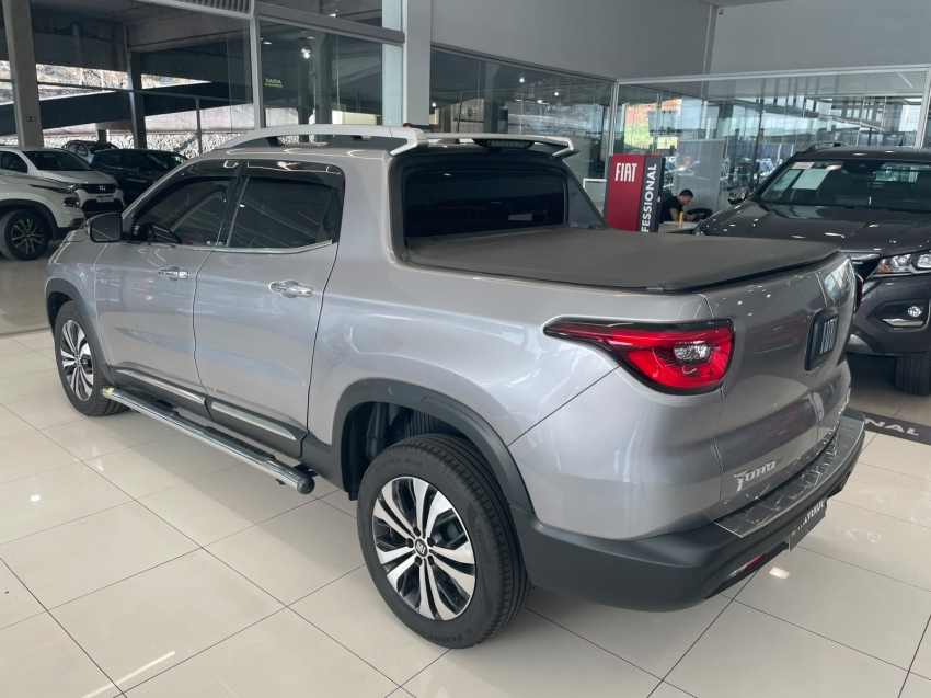 fiat toro 1.3 turbo 270 flex volcano at6 4p automatico 20253