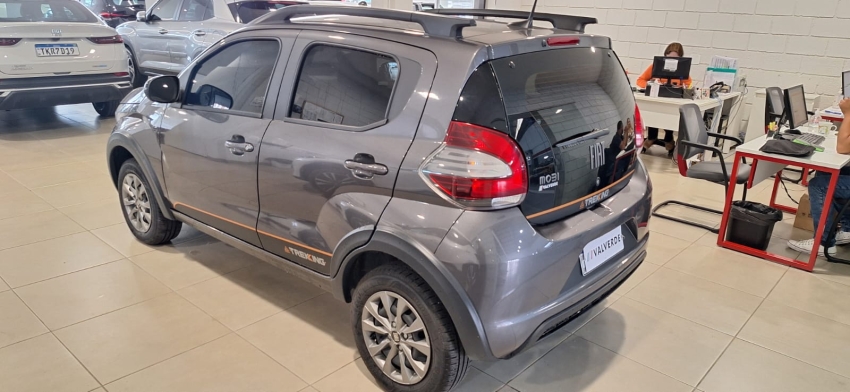 fiat mobi 1.0 firefly flex trekking manual 4p 20253