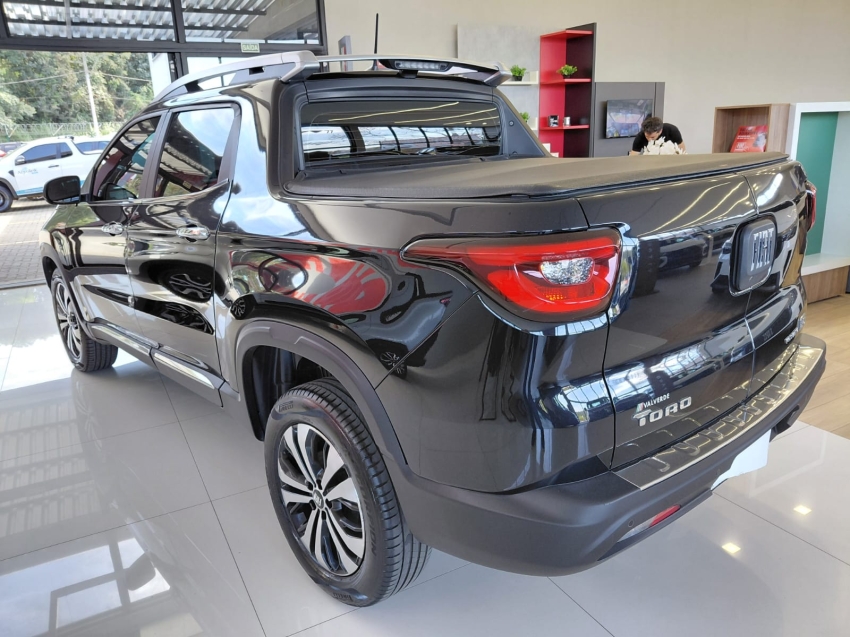 fiat toro 1.3 turbo 270 flex volcano at6 4p automatico 20253