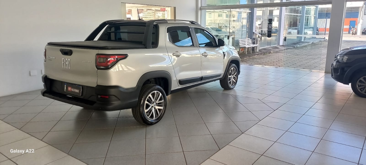 fiat strada 1.3 firefly flex volcano cd cvt 4p automatico 20235