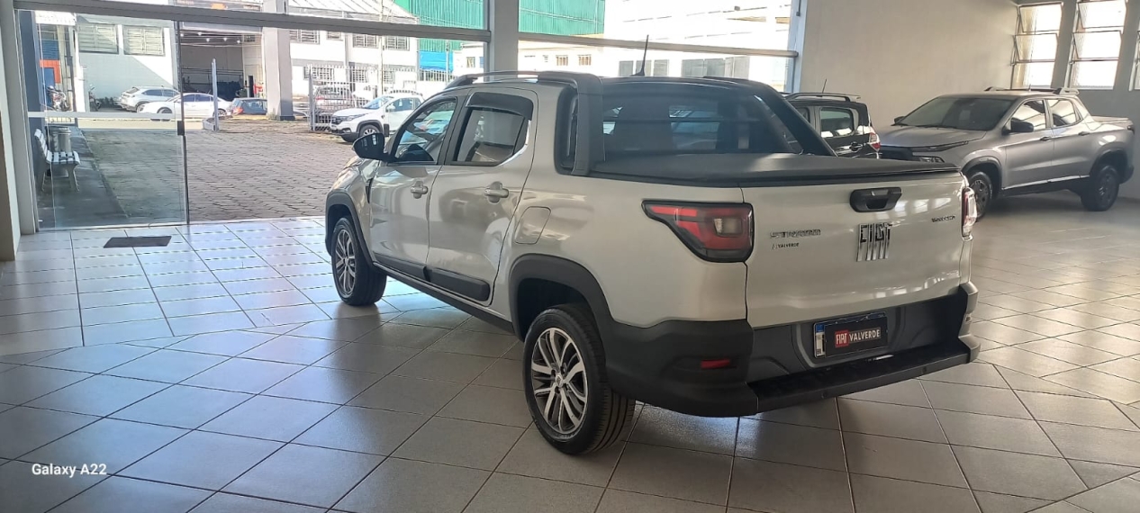 fiat strada 1.3 firefly flex volcano cd cvt 4p automatico 20233