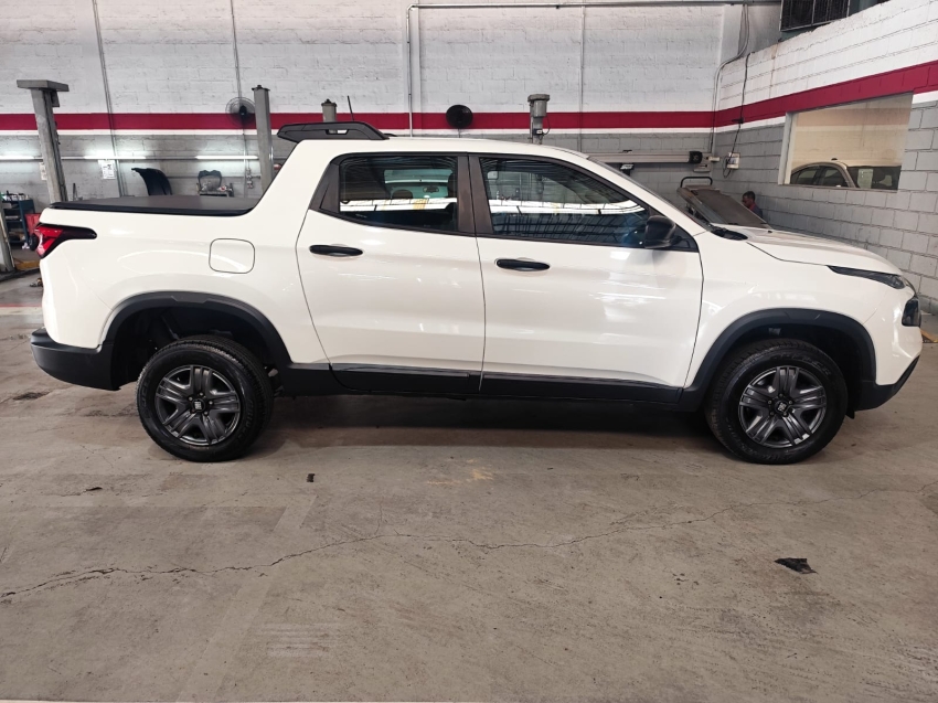 fiat toro 1.3 turbo 270 flex endurance at6 4p automatico 20245