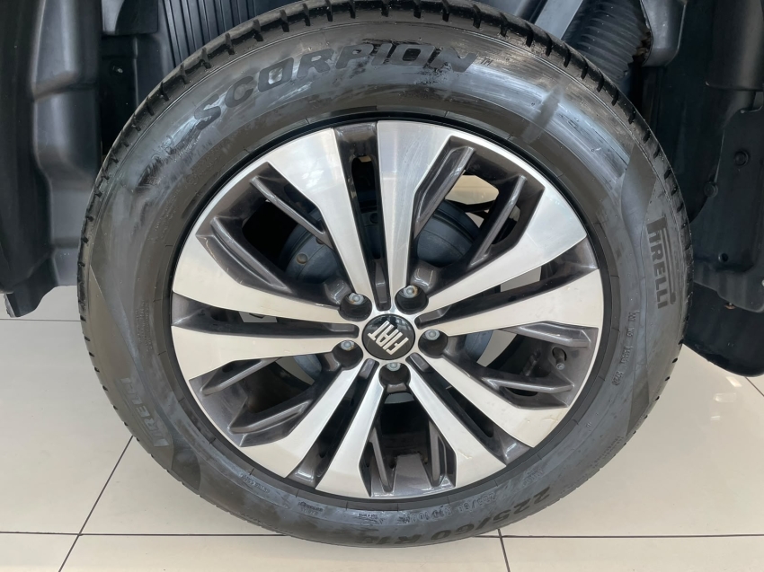 fiat toro 1.3 turbo 270 flex volcano at6 4p automatico 202510