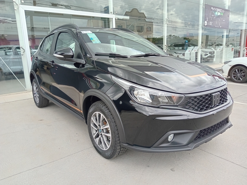 fiat argo trekking 1.3 flex at fiat argo trekking 1.3 flex at