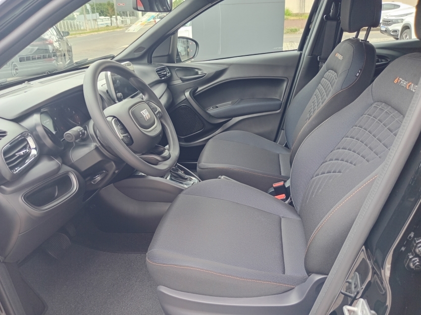 fiat argo trekking 1.3 flex at fiat argo trekking 1.3 flex at