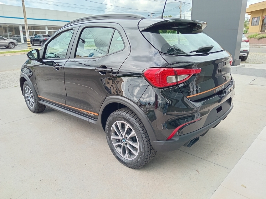 fiat argo trekking 1.3 flex at fiat argo trekking 1.3 flex at