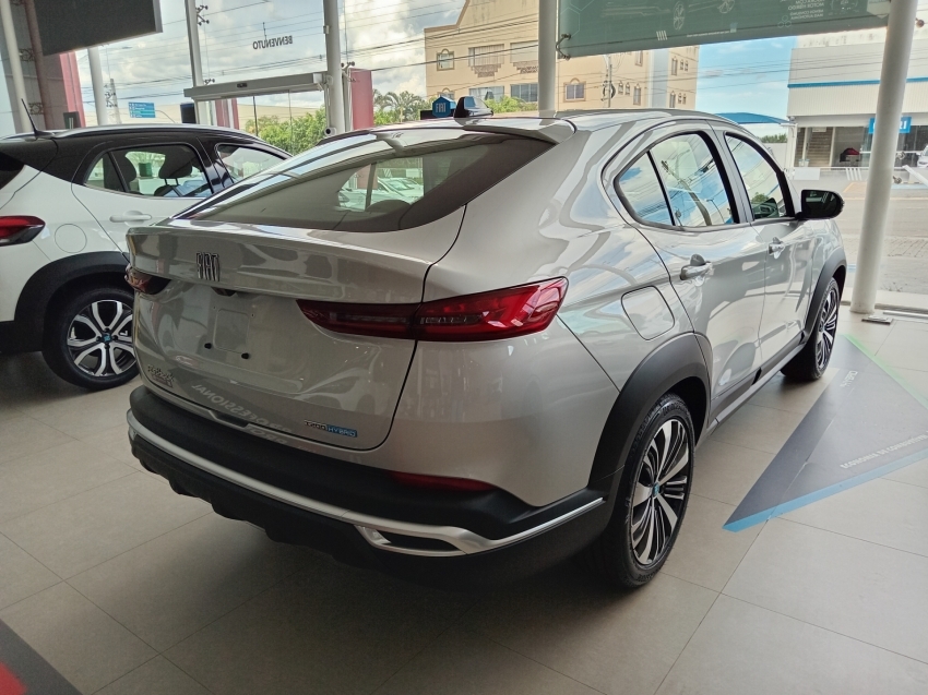 fiat fastback audace 1.0t 200 hybrid at fiat fastback audace 1.0t 200 hybrid at