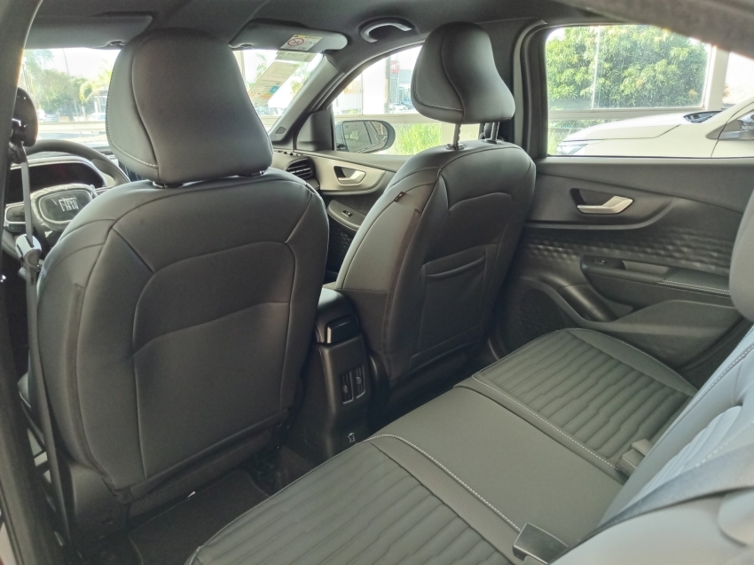 fiat fastback impetus 1.0t 200 hybrid at fiat fastback impetus 1.0t 200 hybrid at