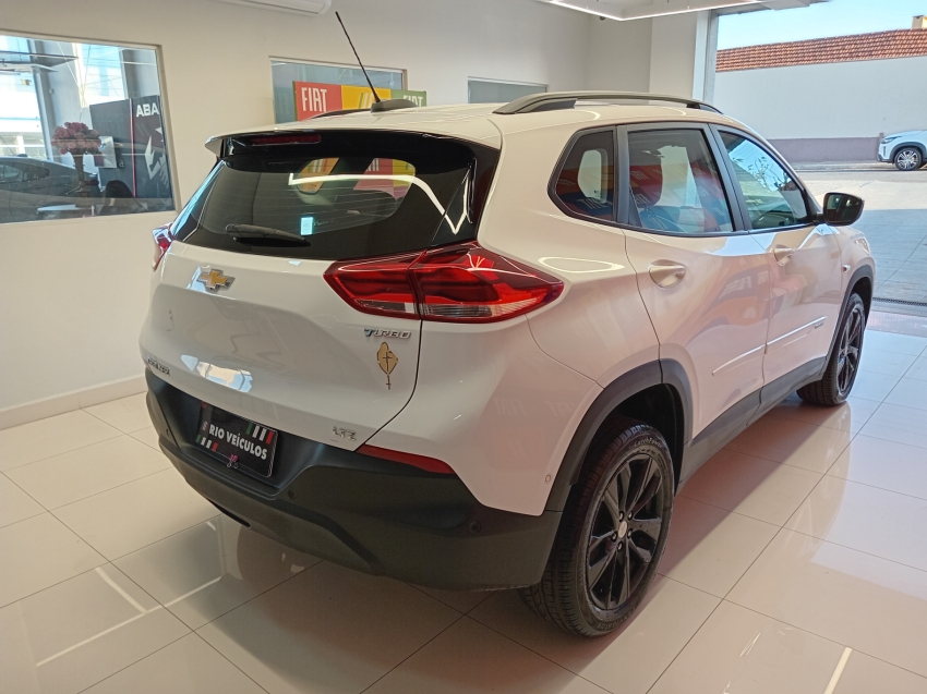 tracker 1.0t flex ltz at6