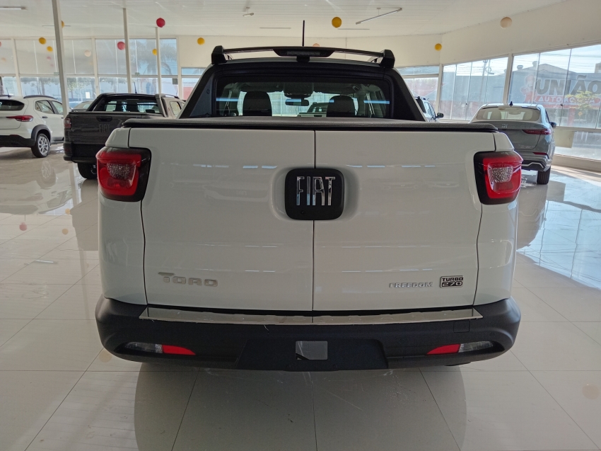 toro freedom 1.3 turbo 270 flex at65