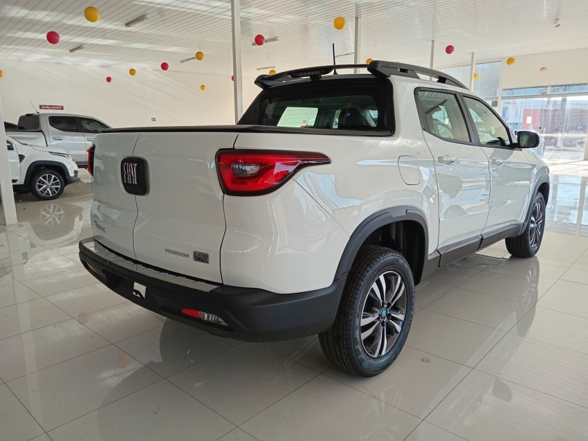 toro freedom 1.3 turbo 270 flex at66