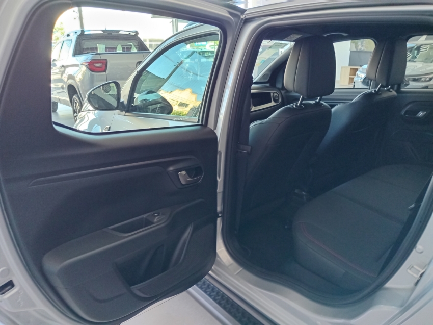 strada ultra cd 1.0t 200 flex at13