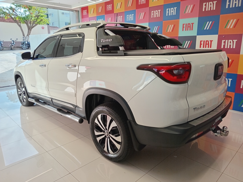 toro volcano 2.0t diesel 4wd at4