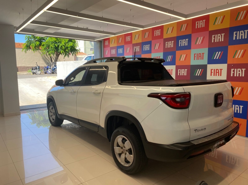 fiat toro 1.8 16v evo flex freedom at6 4p automatico 20173