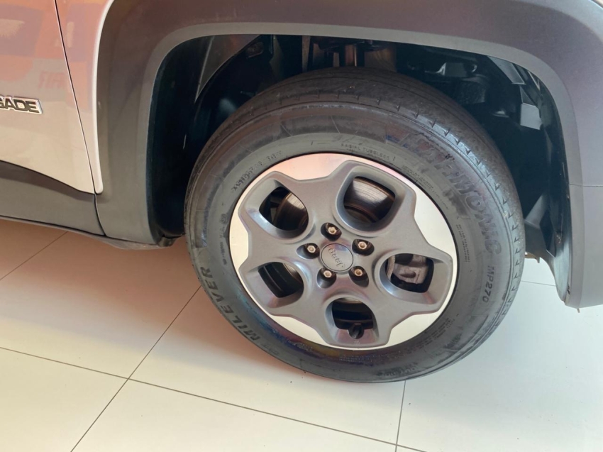 jeep renegade 1.8 16v flex 4p automatico 202012