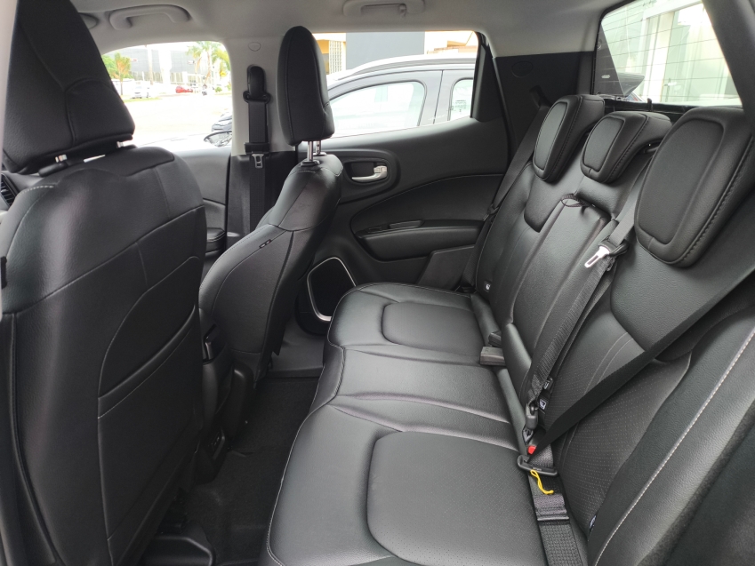 fiat toro 1.3 turbo 270 flex volcano at6 4p automatico 202613