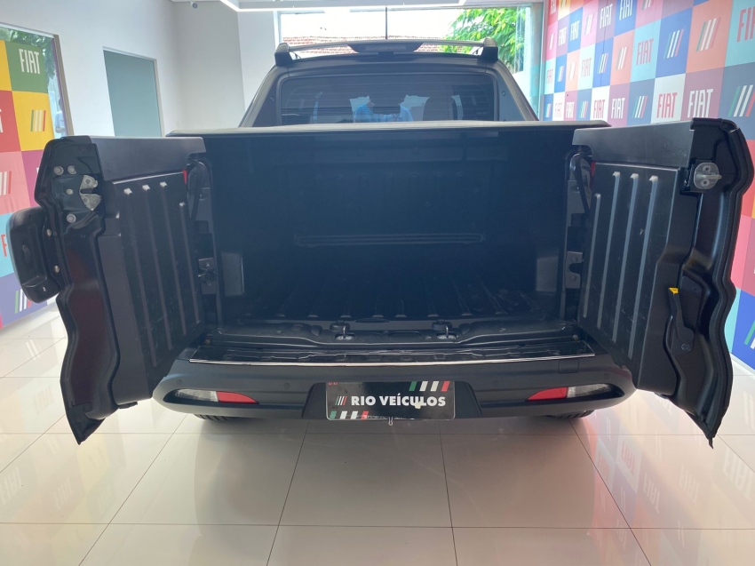 fiat toro 1.3 turbo 270 flex volcano at6 4p automatico 202512